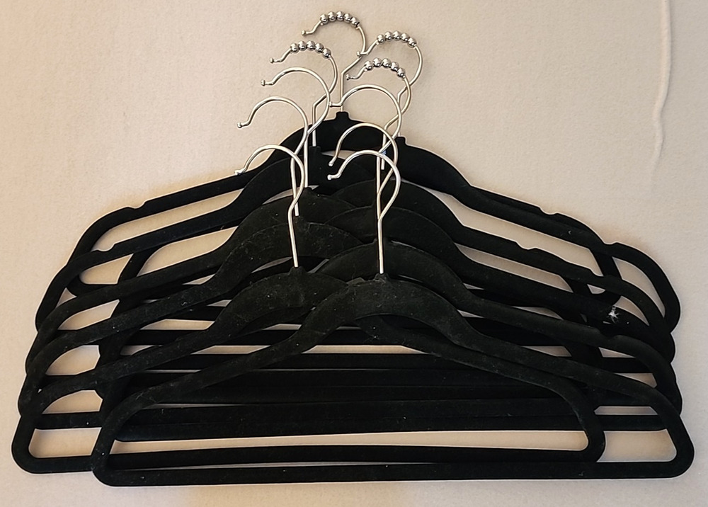 Mixed Lot of 10 Felt Clothes Hangers for Shirts and Pants - Black